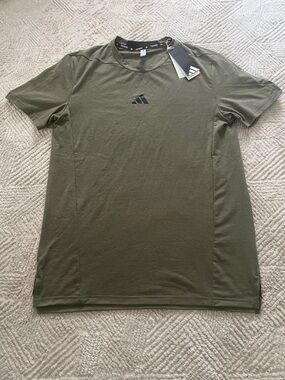Men’s Adidas Aeroready Training Olive Short-Sleeve Athletic Tee